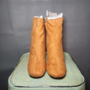 Square Toe Suede Block Heel Boots
